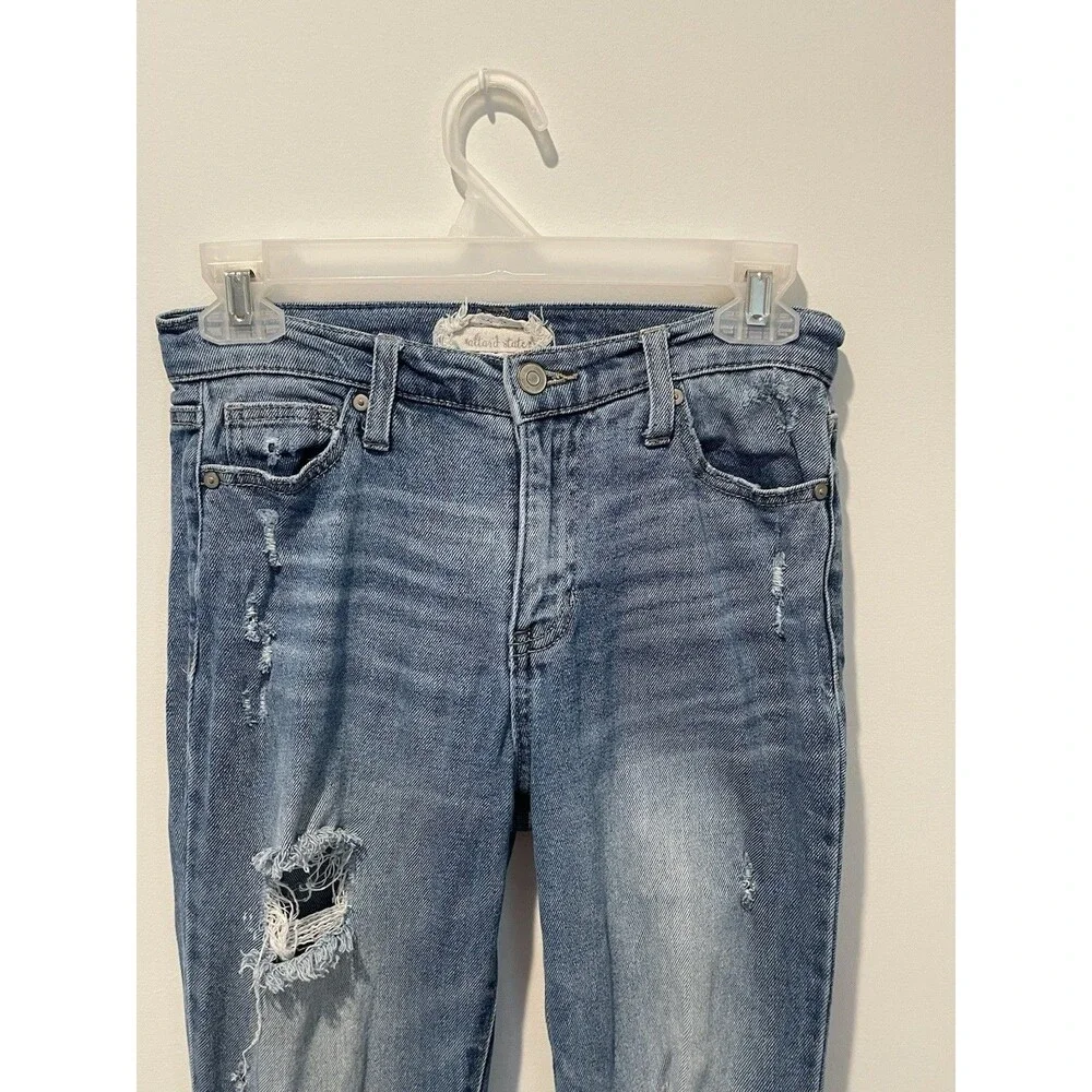 Altar'd State Distressed Jeans Women’s Size‎ 26 - Picture 2 of 5